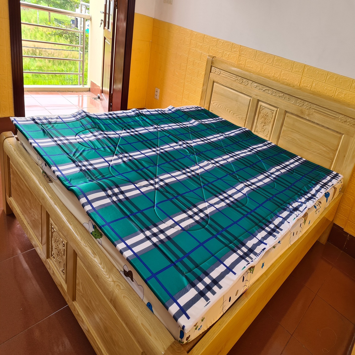 NỆM MOUSSE GẤP GỌN 1m6x2m - 2 MẶT CHẦN THUN LẠNH