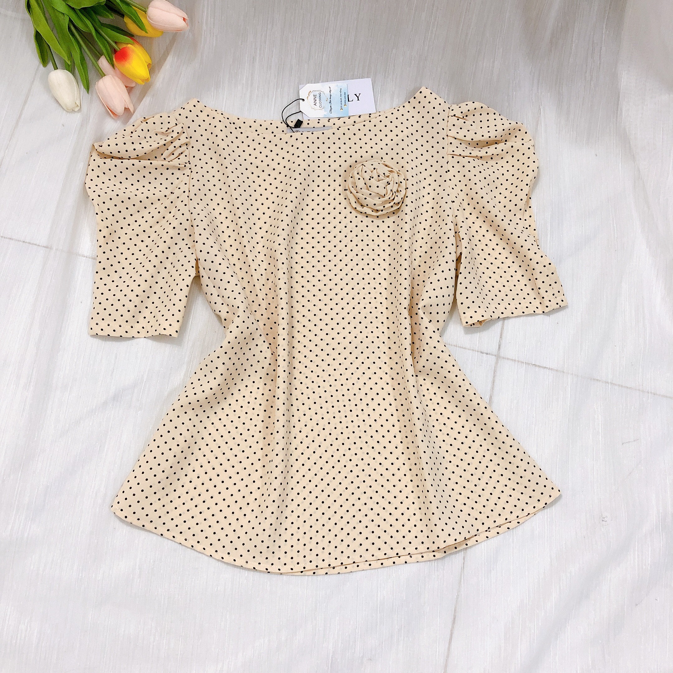 Áo kiểu nữ cổ tròn họa tiết chấm bi thời trang