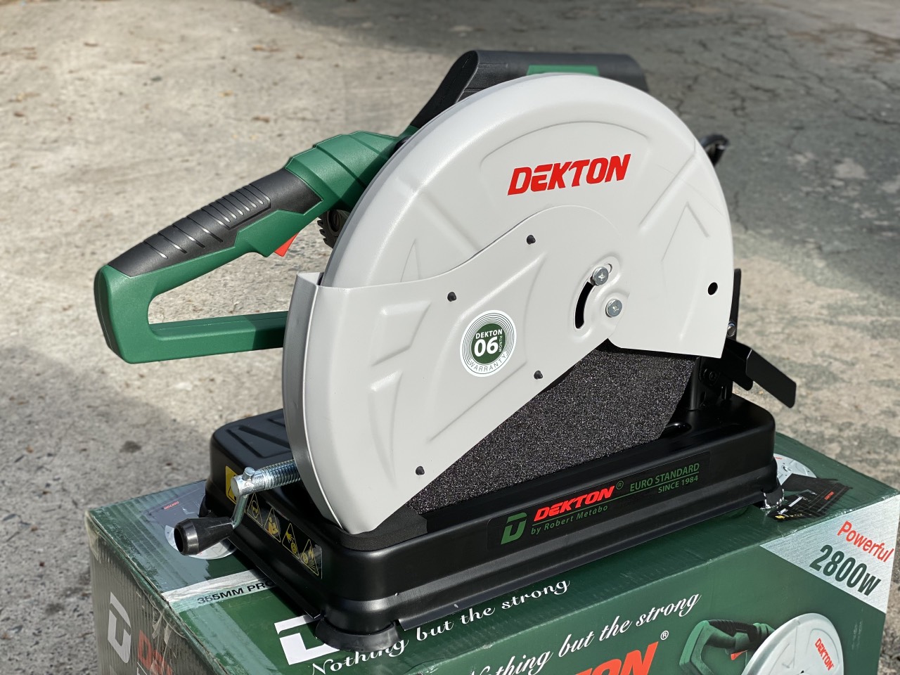 Máy cắt sắt DEKTON DK-355. Công suất 2800w