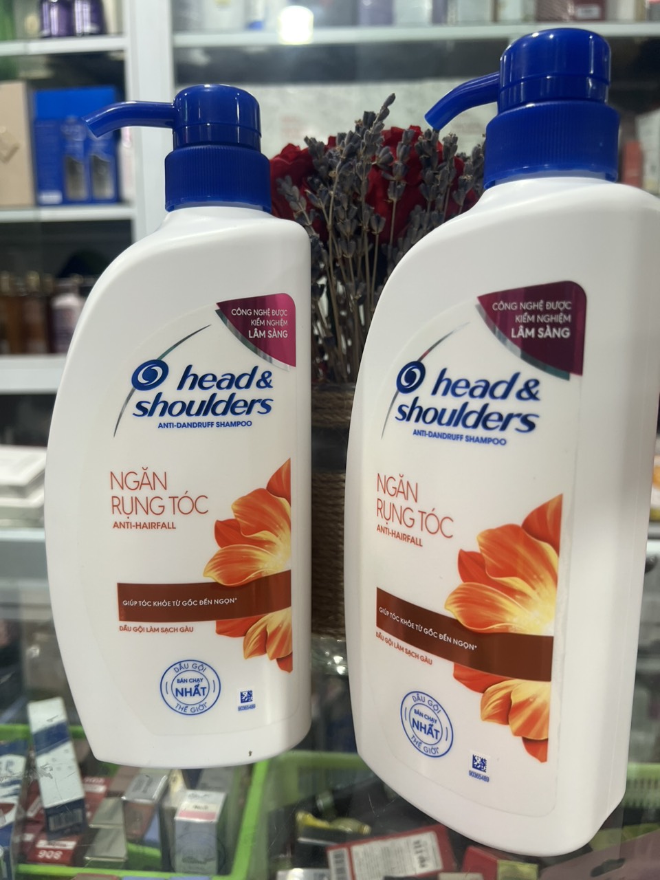 Dầu gội Head & Shoulders dưỡng chất ngăn rụng tóc 650g