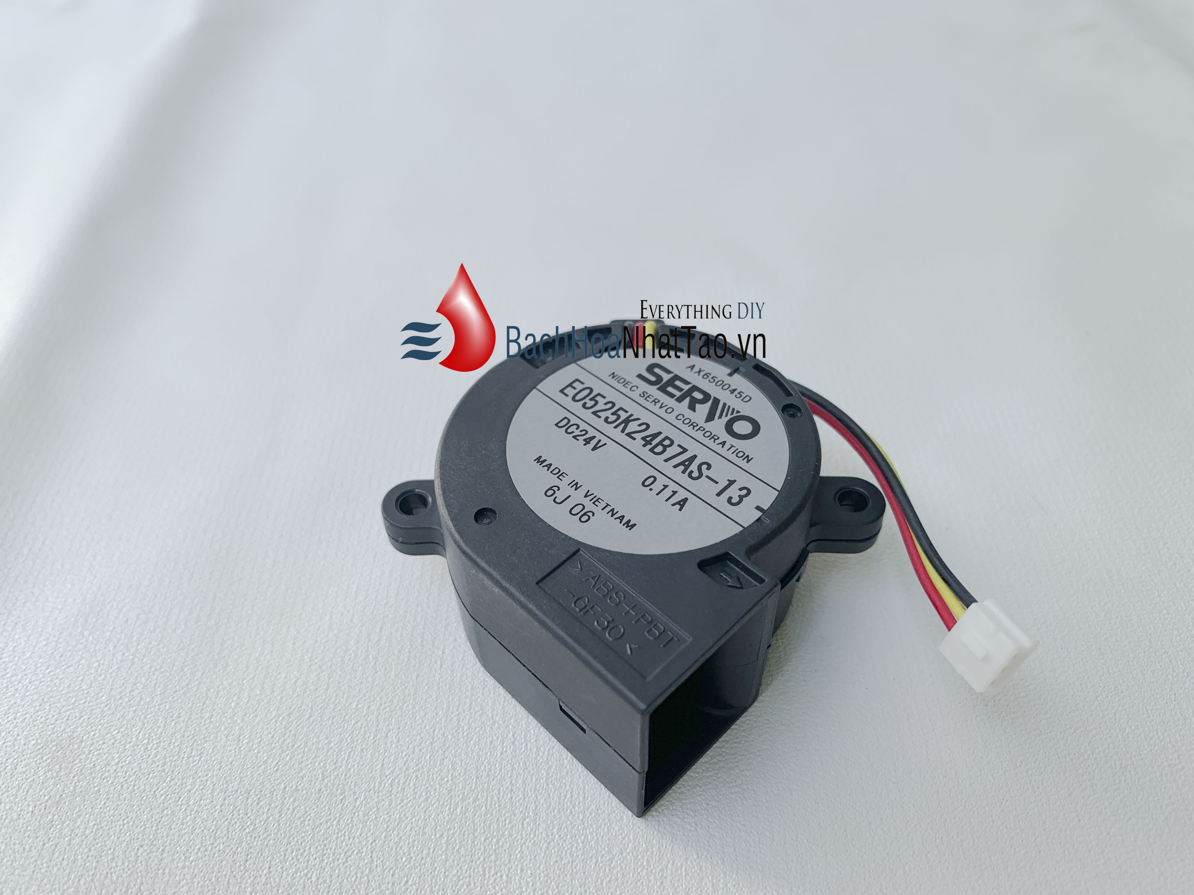 Quạt Sò Nidec Servo 5cm x 2.5cm 12v