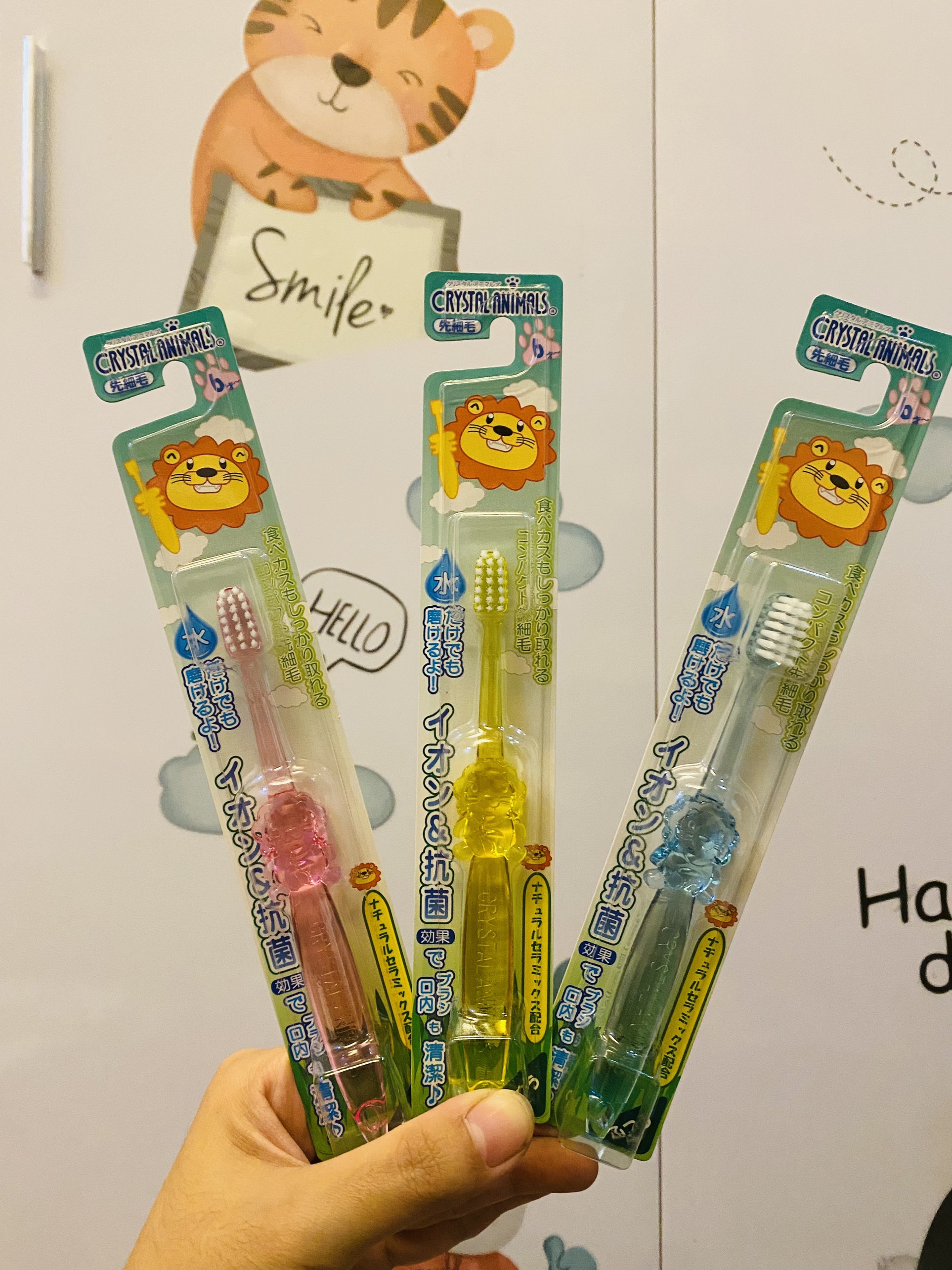 [Voucher 50k + Hoàn tiền 6% max 300k] Bàn chải đánh răng Crystal animal (Nhật)