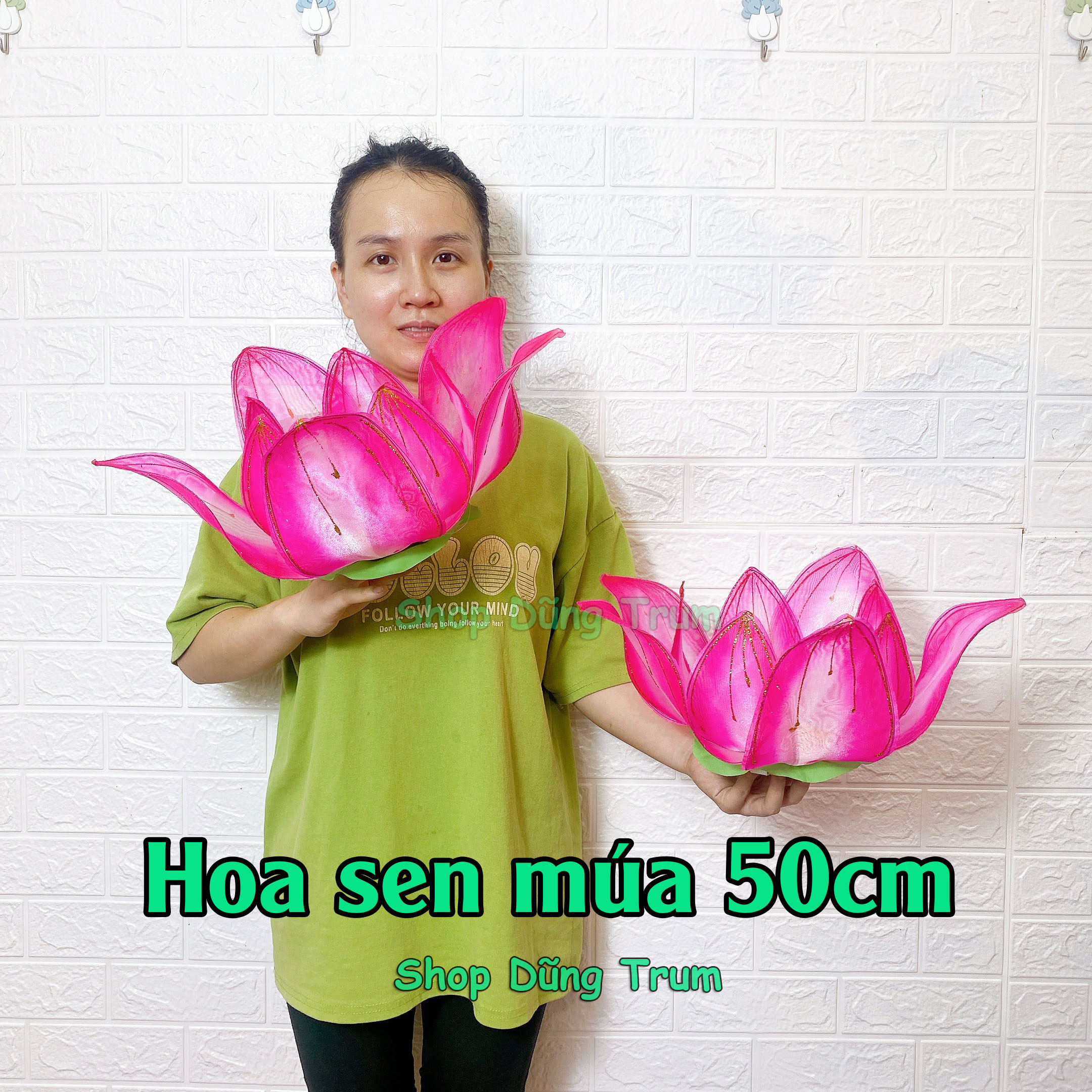 Hoa sen múa kích thước 50cm chất liệu bền đẹp