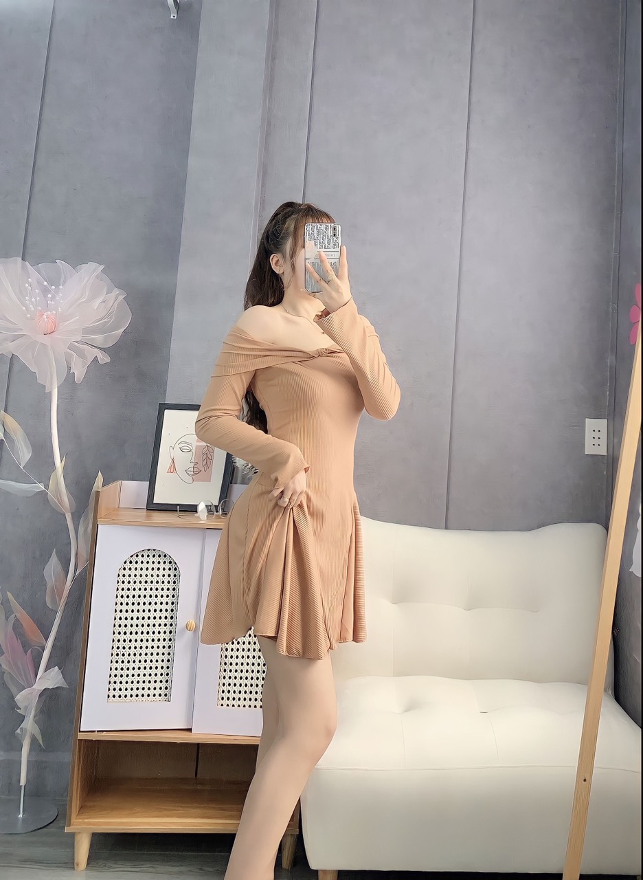 Đầm trễ vai tay loe cuốn biên dáng xòe cực xinh , chất thun gân mềm mịn