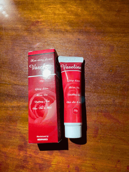 Kem dưỡng da môi Vaseline 10g