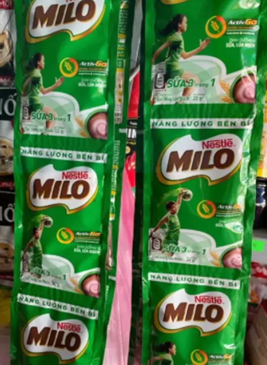 10 Packs Get 1 Pack Free_ 2 Strings of Milo Milo 3-in-1 Milk Barley Drink Powder (2 X 10 Packs X 22g)