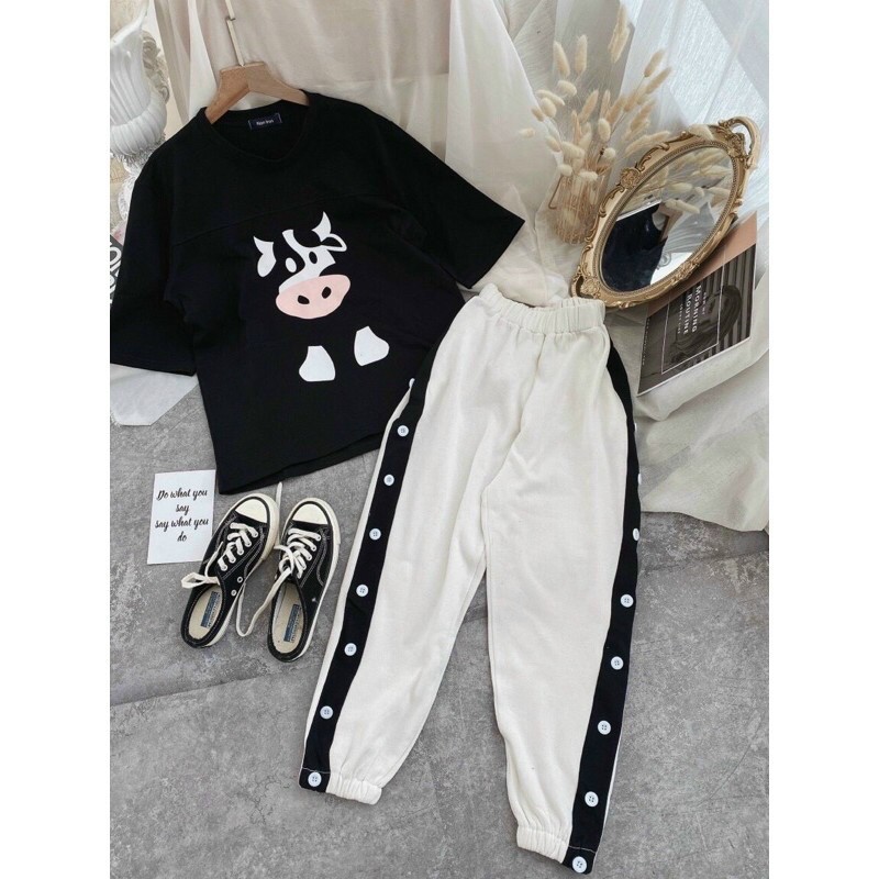 Set Áo Nữ Kèm Quần Jogger Nút Bấm - Chất Liệu Kate Mịn - Thiết Kế In 3D Hình Bò Sữa Siêu Hot