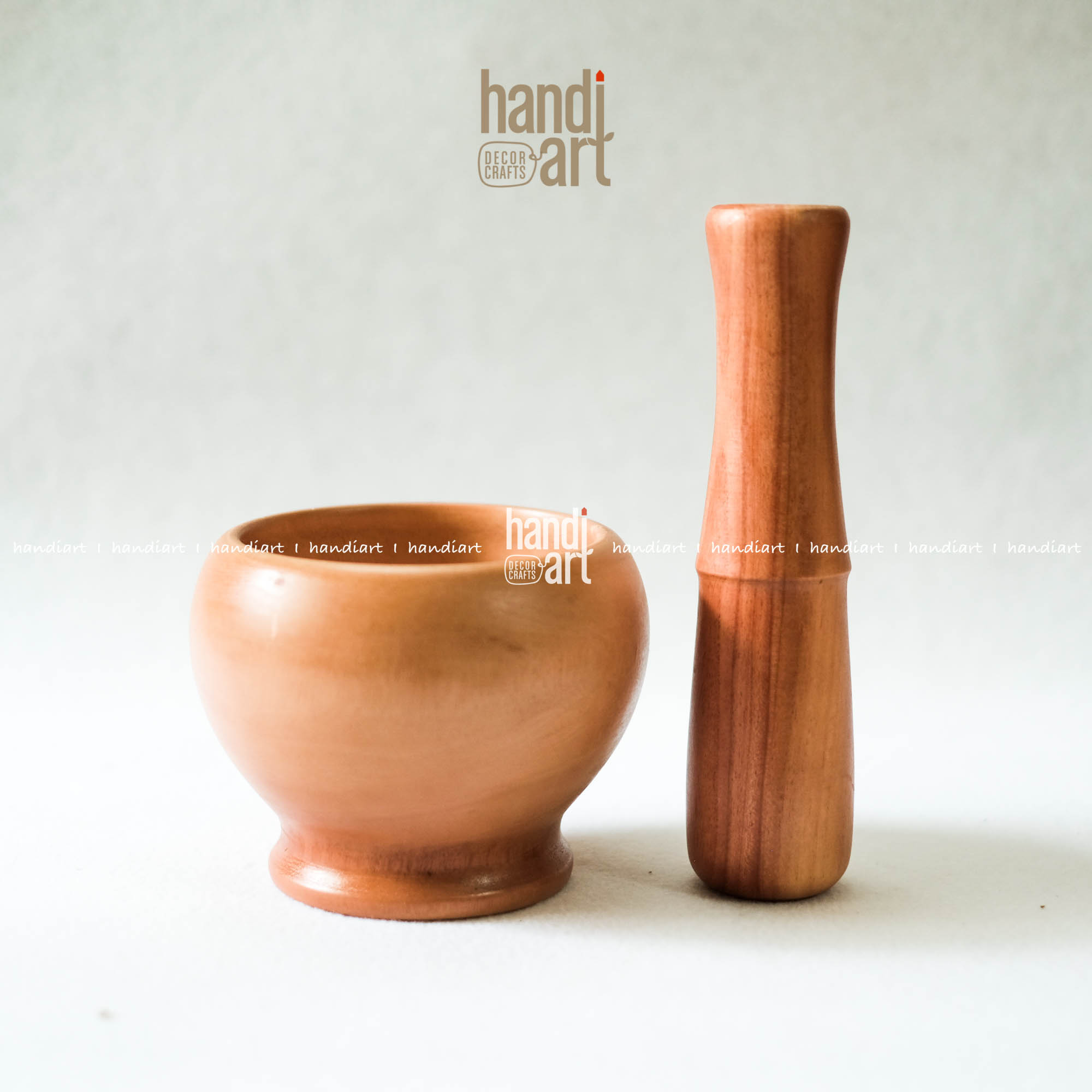 Cối Chày gỗ hình lu