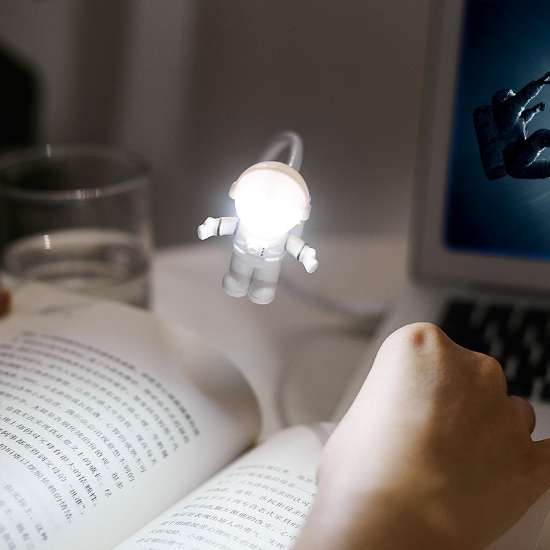 Winzige Đèn LED hình phi hành gia cắm máy tính