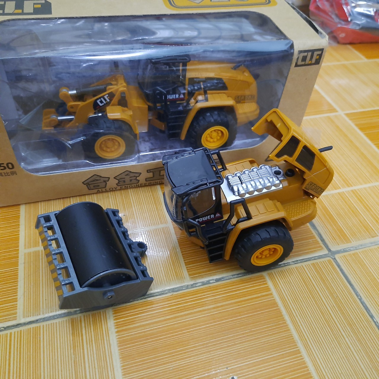 Xe lu đất đồ chơi trẻ em bằng sắt mô hình tỉ lệ 1:50