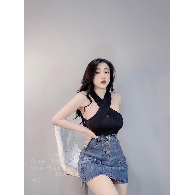 Áo cổ yếm phối dây chéo form croptop ôm body
