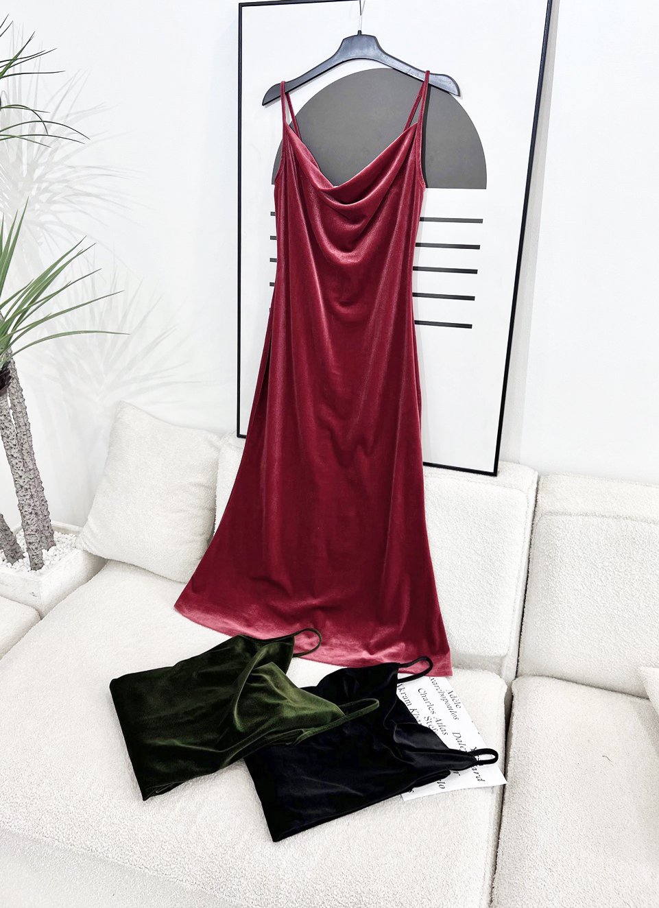 Đầm dây nhung cổ đổ AfterBefore