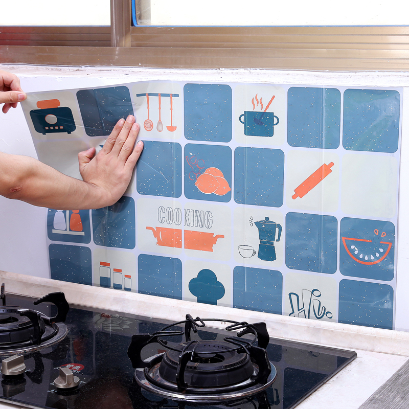 Miếng Giấy Dán Nhà Bếp Cách Nhiệt Chống Dầu Mỡ - Decal Dán Bếp (75x45cm)