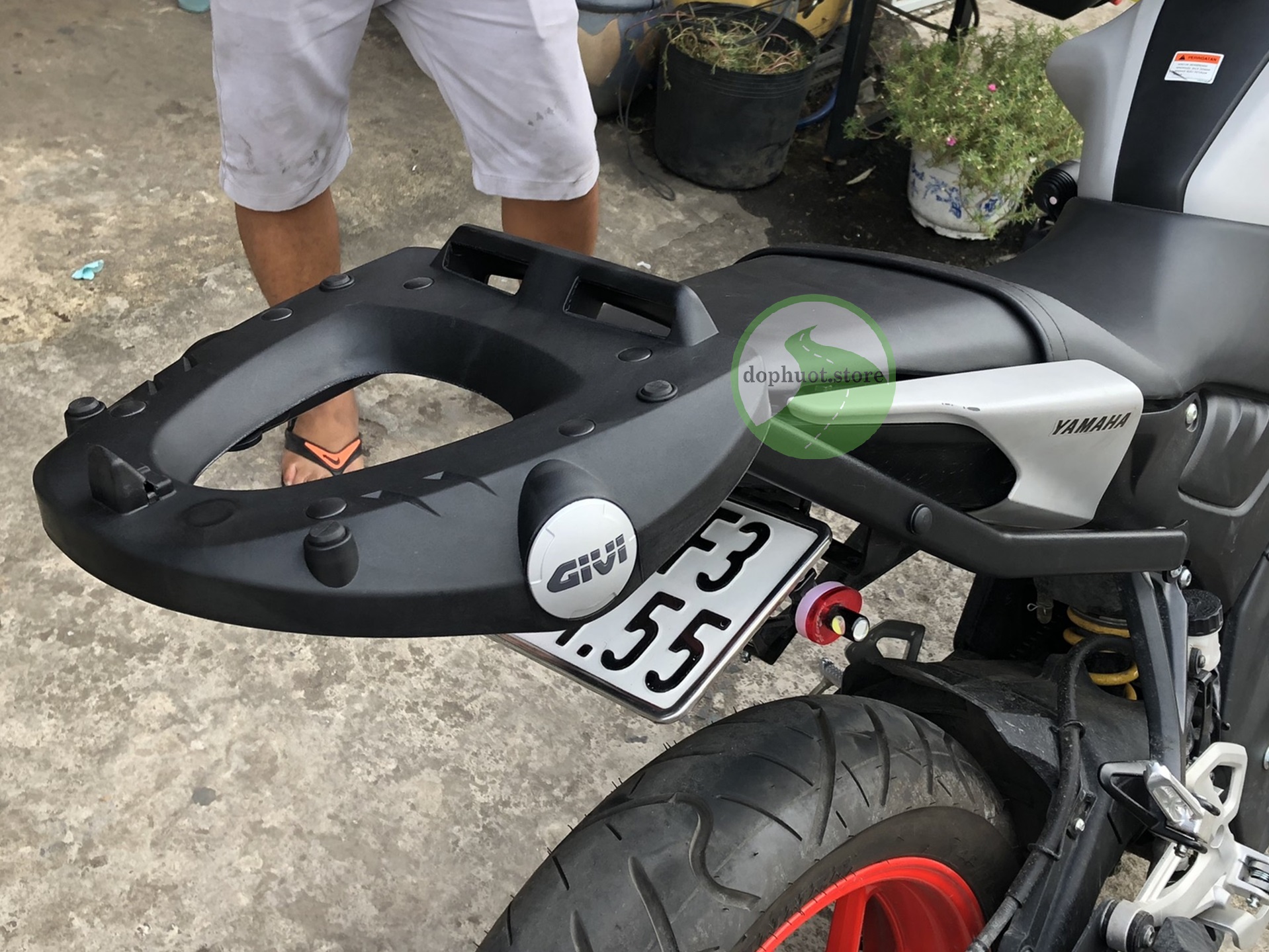 Baga chịu lực Givi SRV xe Yamaha MT15 - Chính hãng