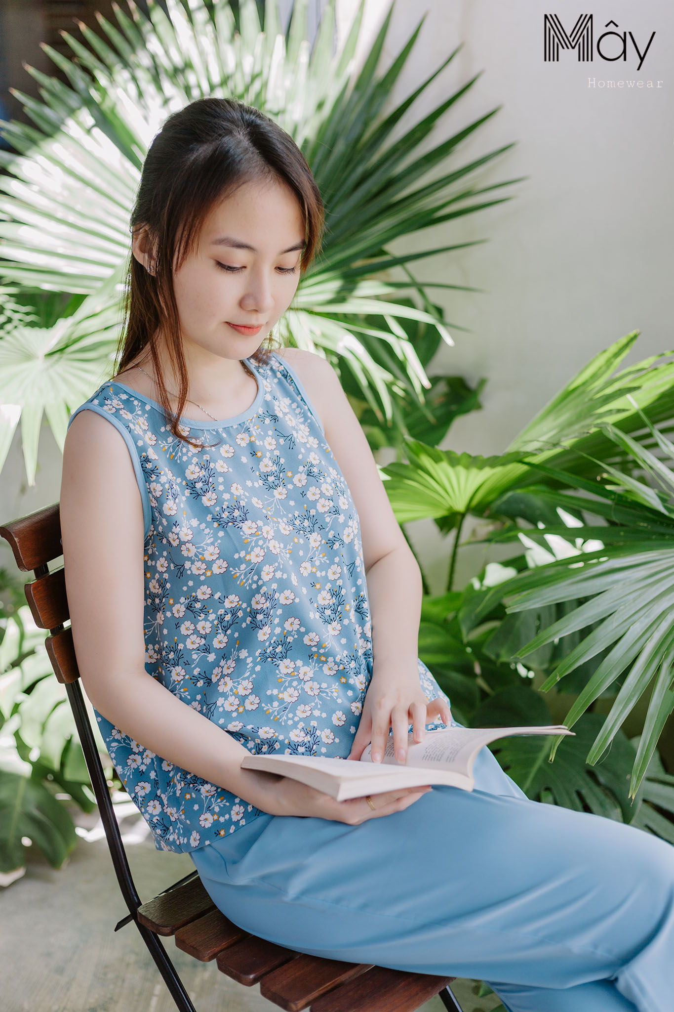 Đồ mặc nhà MÂY áo hoa sát nách quần dài lụa lạnh Hàn Quốc