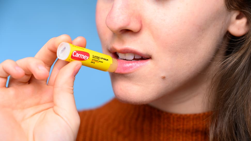 Son Dưỡng Môi Carmex Classic Lip Balm Medicated