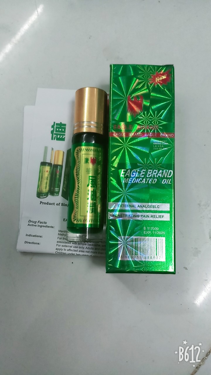[HCM]Dầu Gió Xanh 2 Nắp Eagle Brand [Mỹ] 24ML