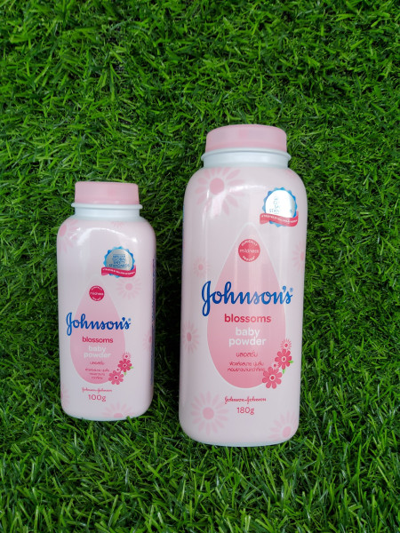 Phấn thơm em bé Johnson Baby Powder 180g