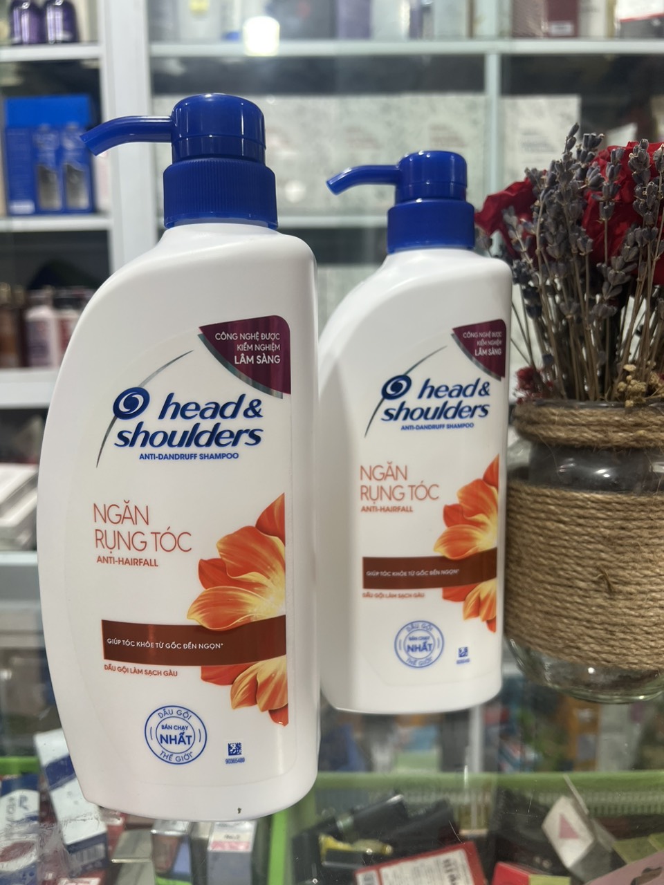 Dầu gội Head & Shoulders dưỡng chất ngăn rụng tóc 650g