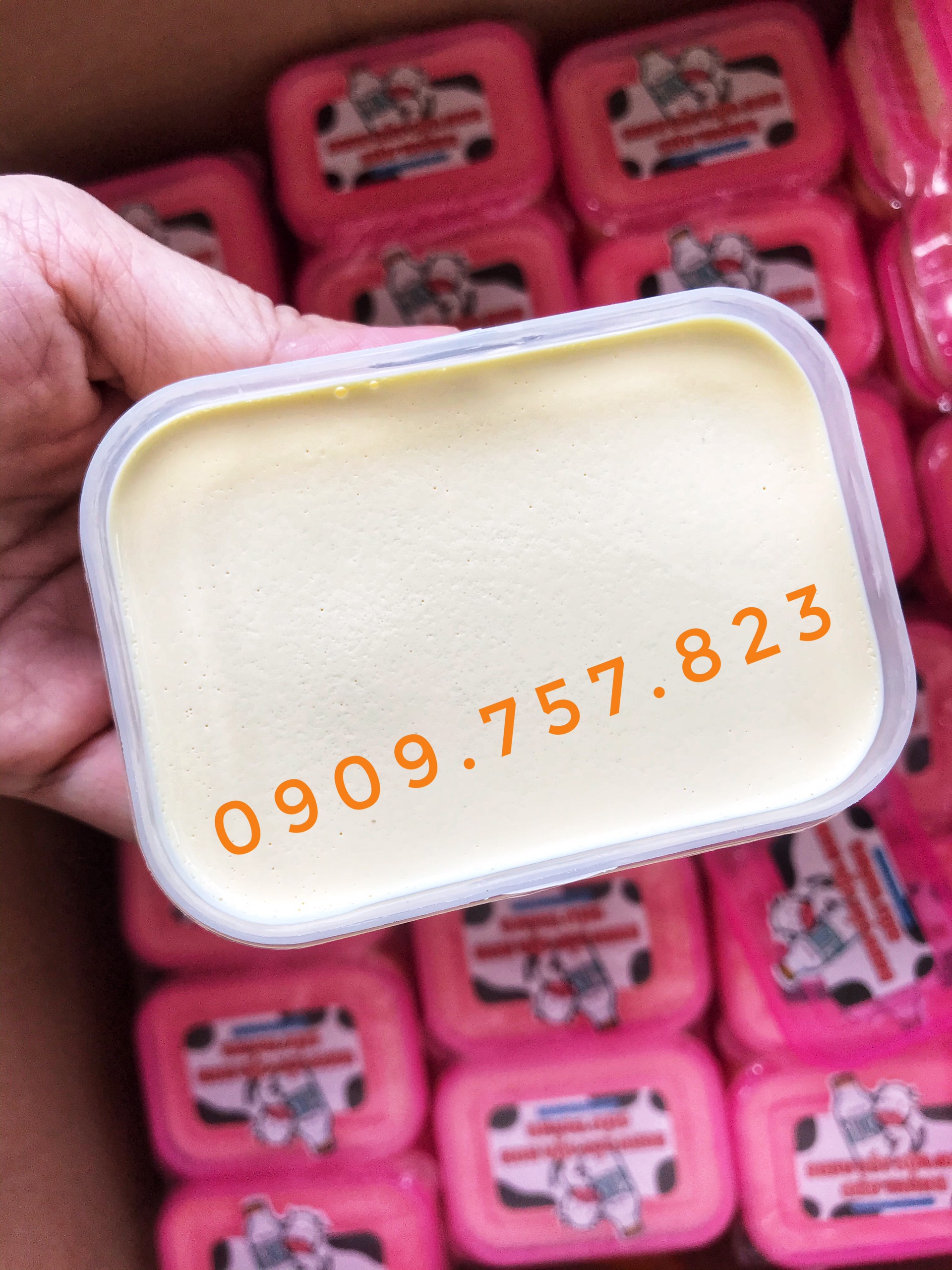 Kem body cốt sữa non 100gr
