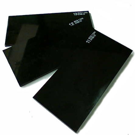 2 Miếng kính hàn Đức 11,12,13 độ