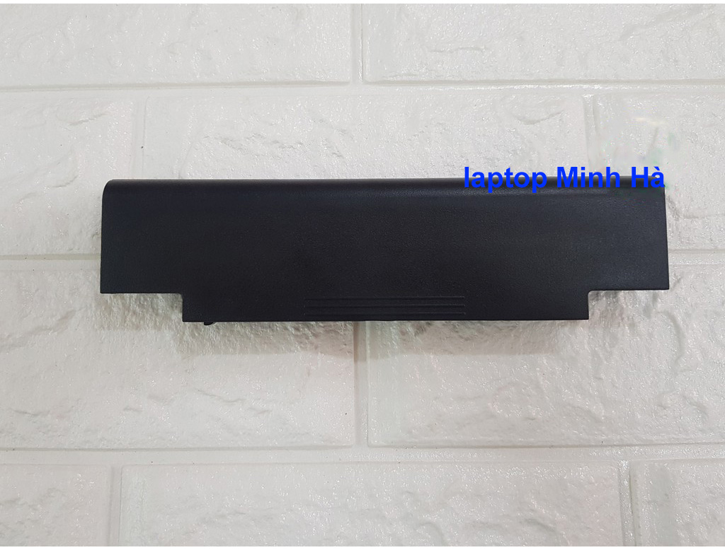 Pin laptop Dell Vostro 1450