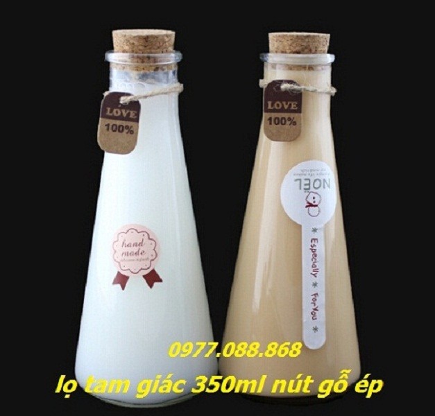 LỌ THỦY TINH TAM GIÁC 350ML NÚT GỖ