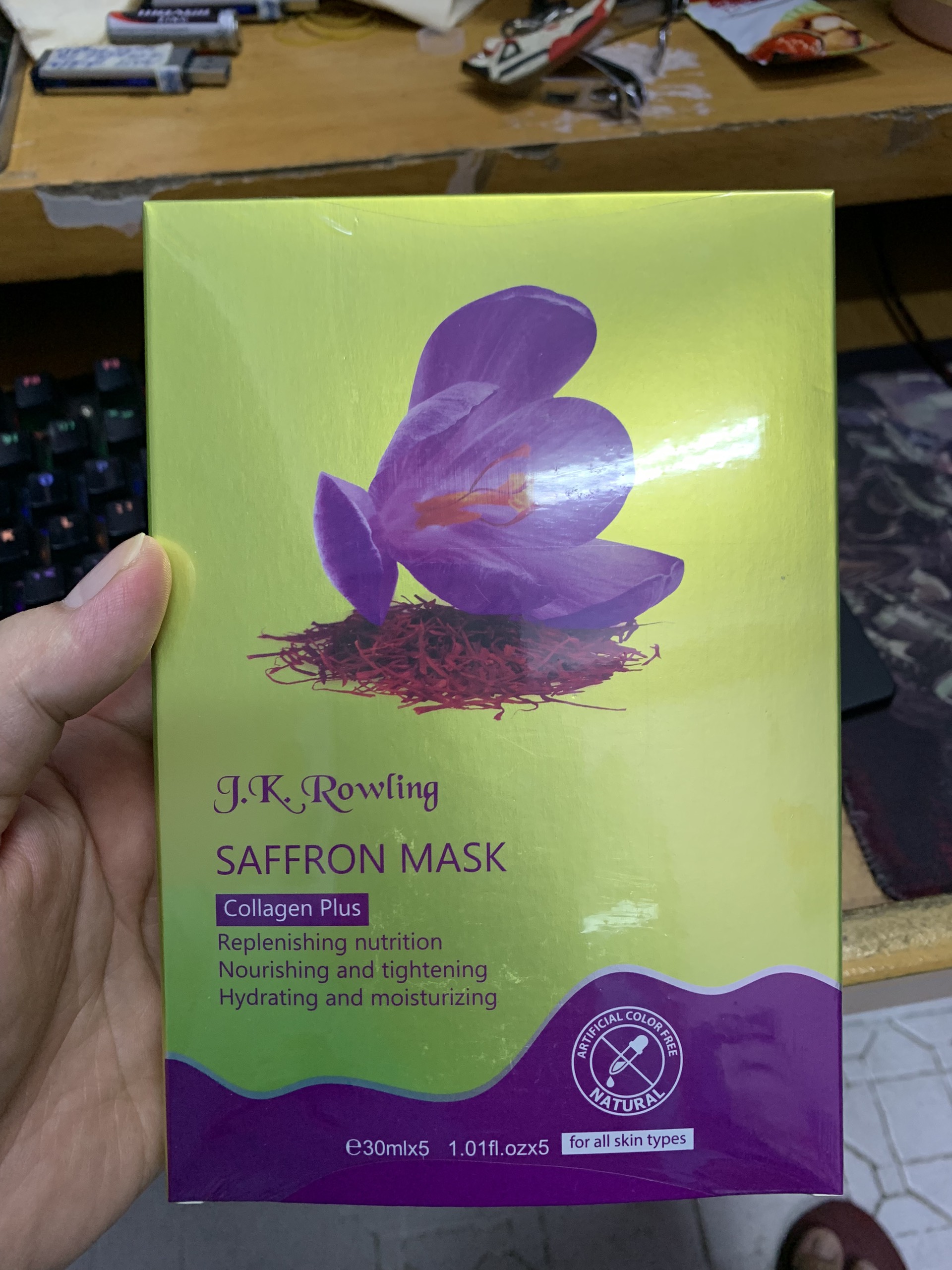 Mặt Nạ Saffron Mask John L & Lucas Y Nhụy Hoa Nghệ Tây Collagen Plus