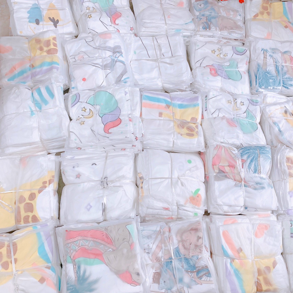 Chăn cho bé, Chăn Lụa Cotton Aden Siêu Mềm Mát kích thướt 110 * 110 cm