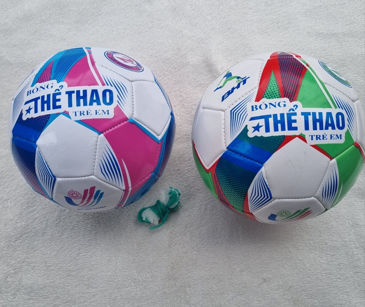 quả bóng đá trẻ em số 2 mẫu 2024
