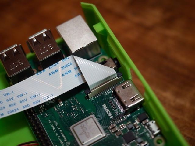 Vỏ case raspberry pi 3 dùng màn cảm ứng 5inch in 3d