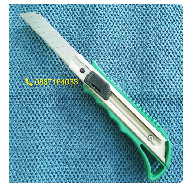 12 Dao rọc giấy BerryLion bản 18mm