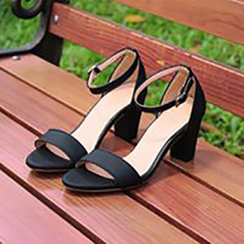 Sandal 7cm quai ngang xi bít gót
