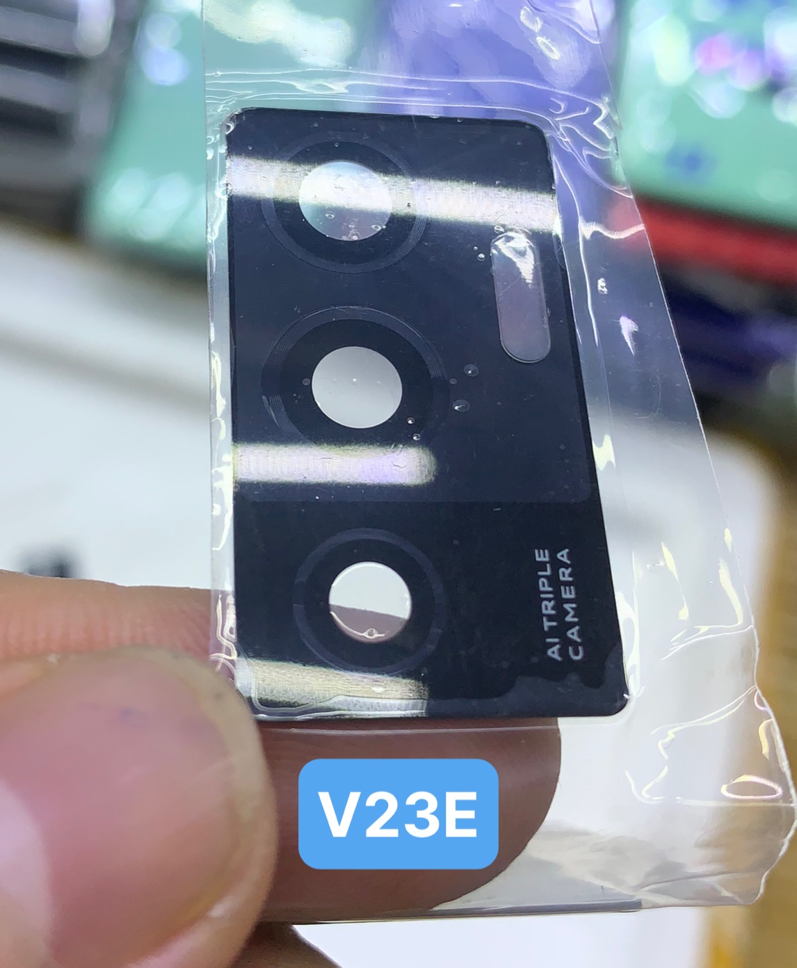 Kính camera rời, không vành, kính liền vành Vivo V23E