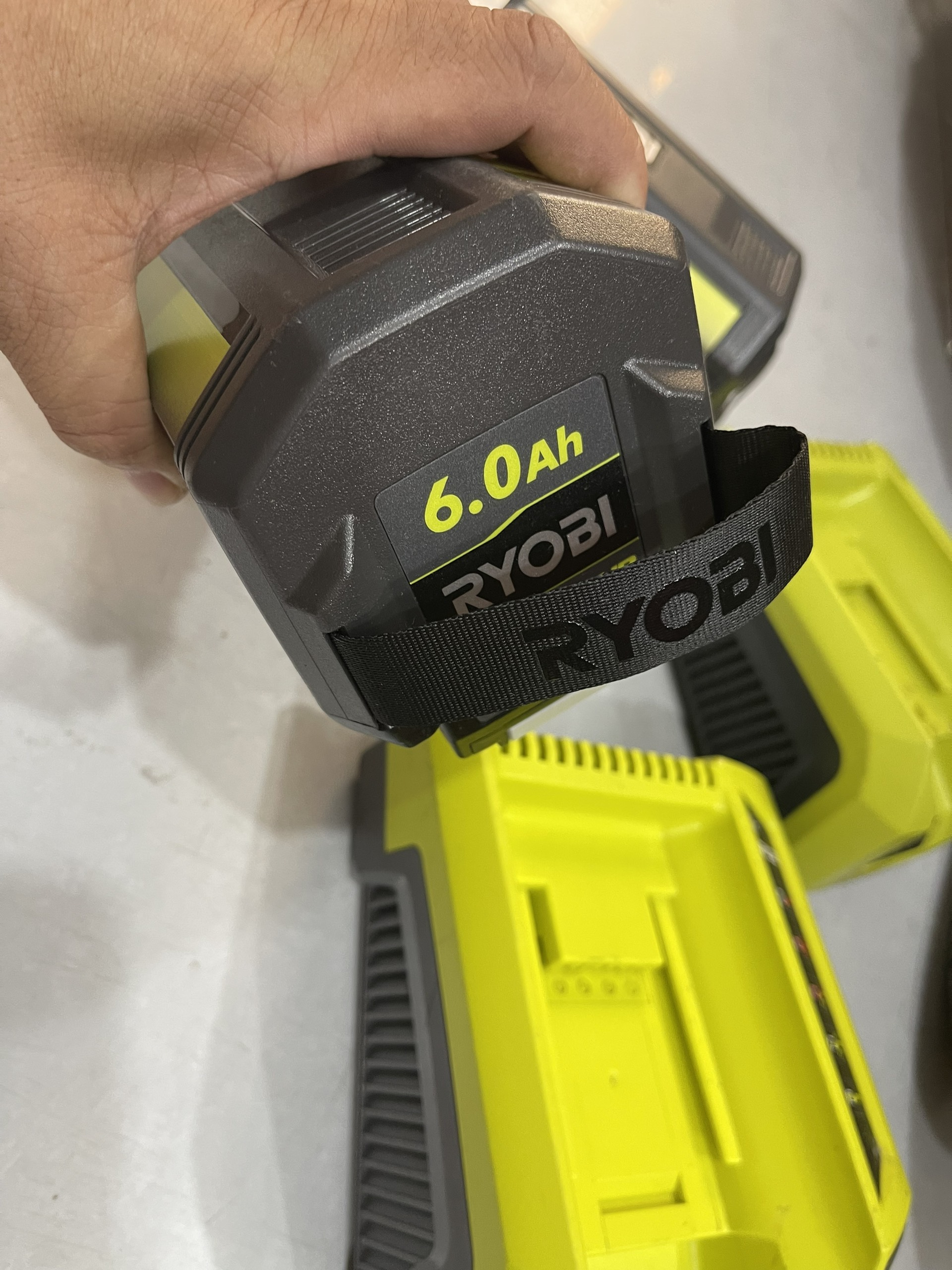 Pin ryobi 40v vs 36v 6Ah new 100%