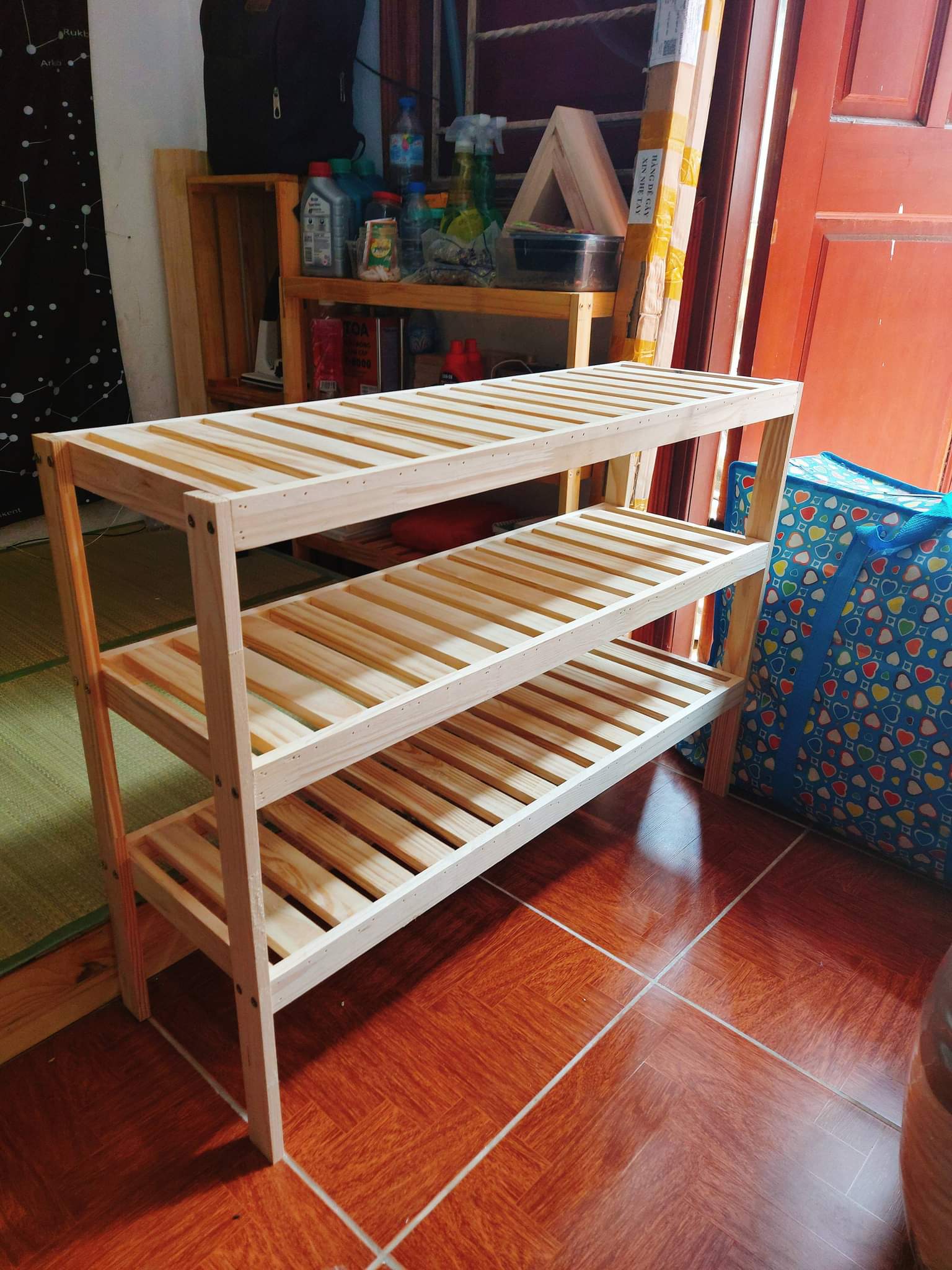 Kệ để đồ bằng gỗ 3 tầng 80cm