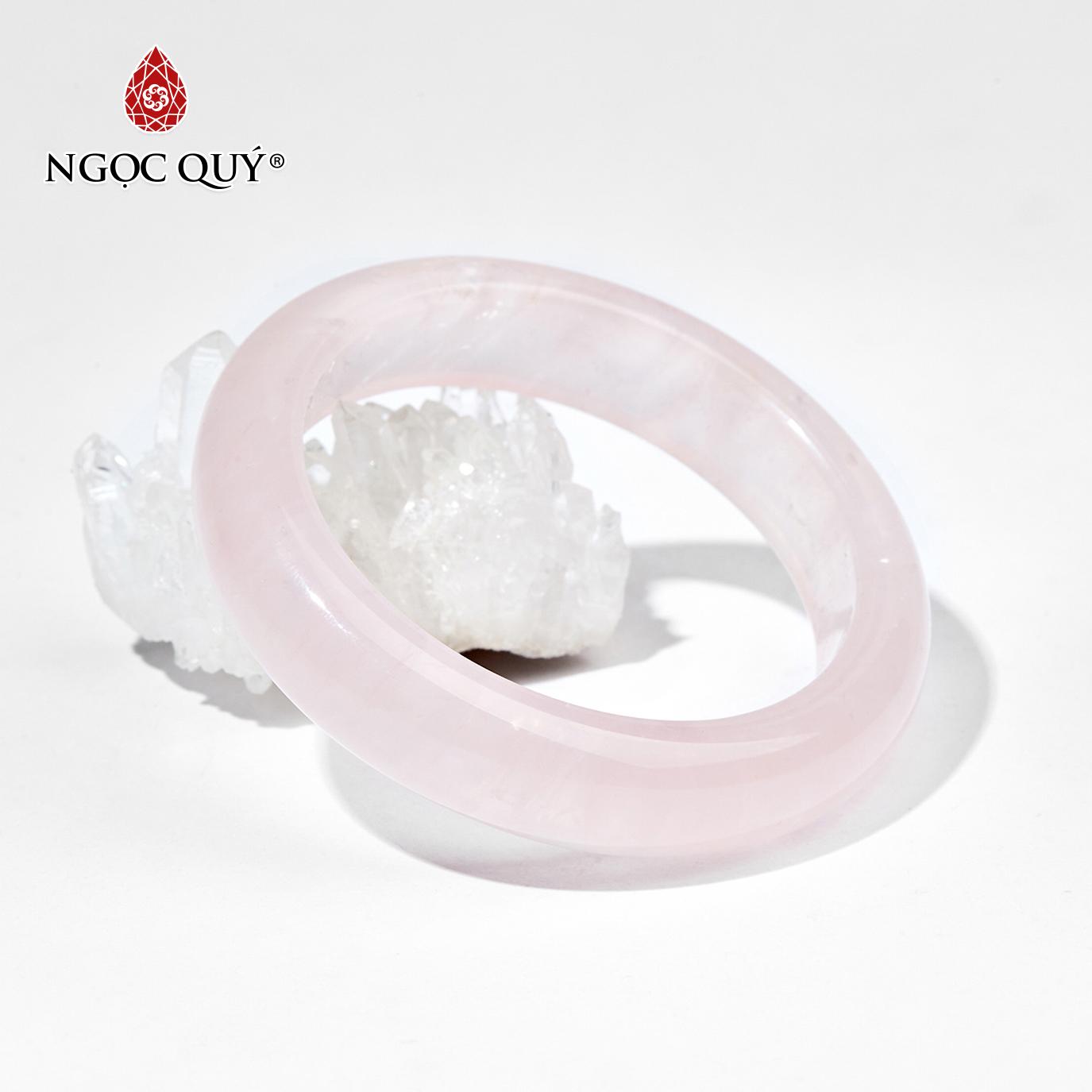 [HCM]Vòng tay đá thạch anh hồng nguyên khối mệnh hỏathổ (màu hồng) - Ngọc Quý Gemstones