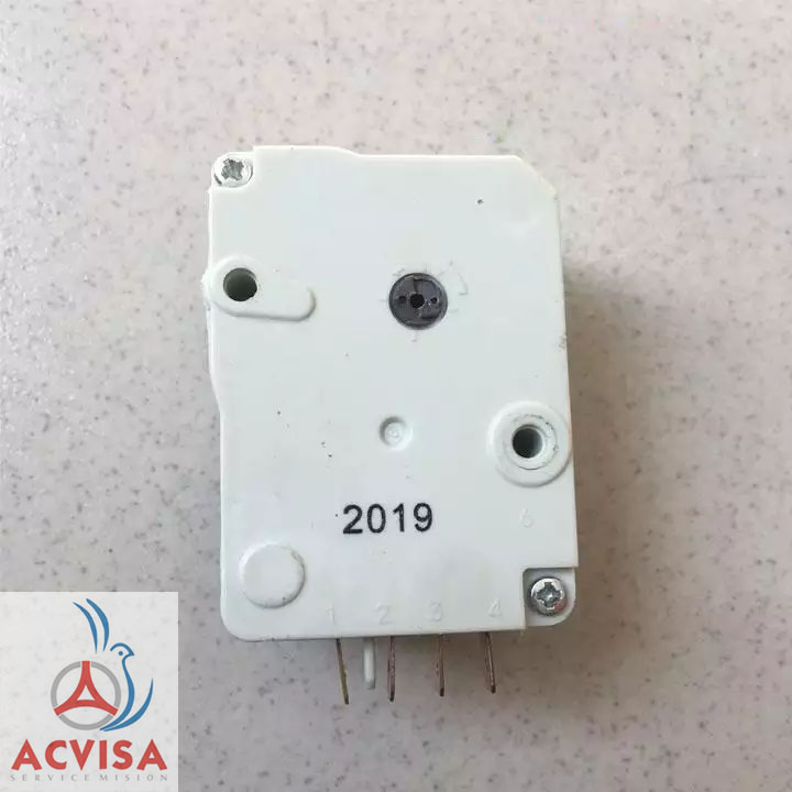 Đồng Hồ Tủ Lạnh Thái Lan 704