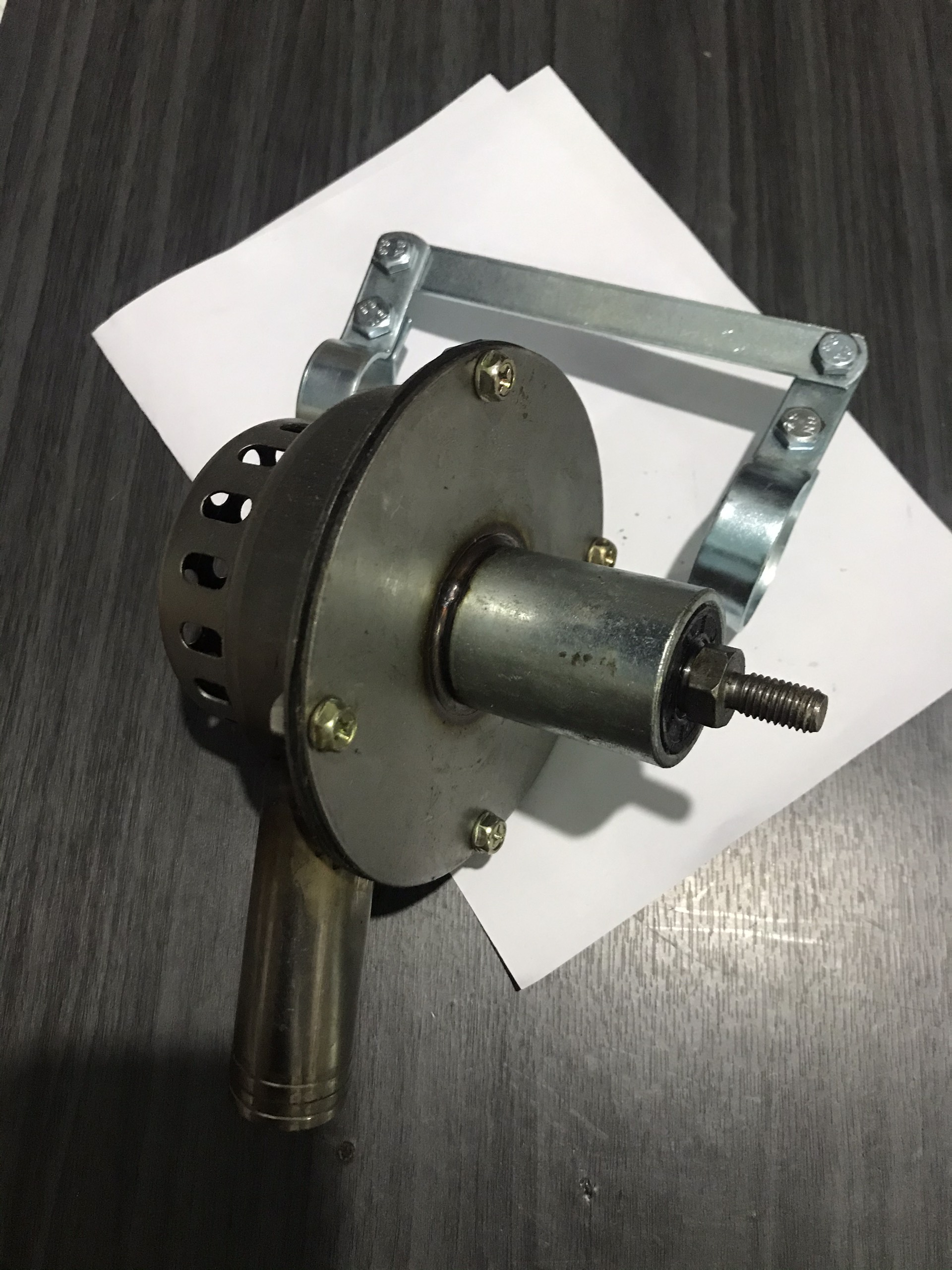 ĐẦU BƠM NƯỚC INOX GẮN MÁY CẮT CỎ. 8 LY - 10 LY