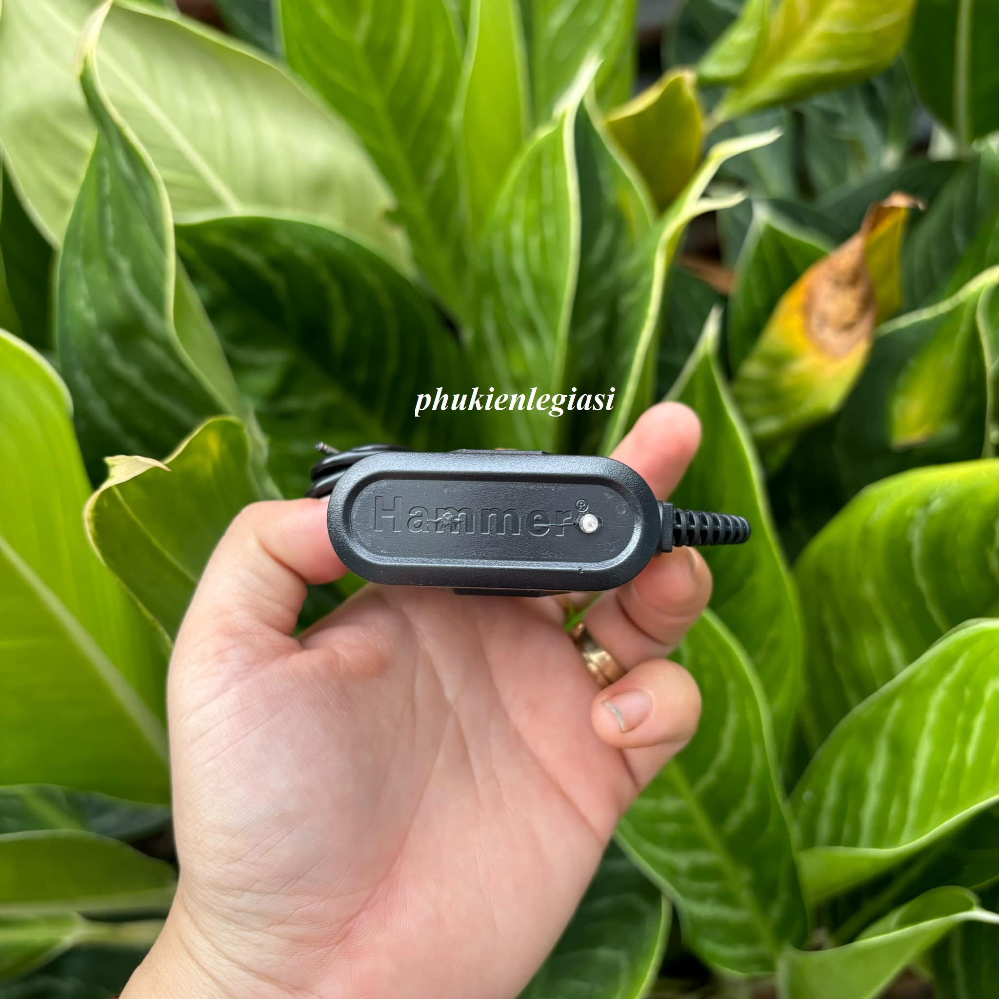 Sạc Nokia Chân Kim (Chui nhỏ)