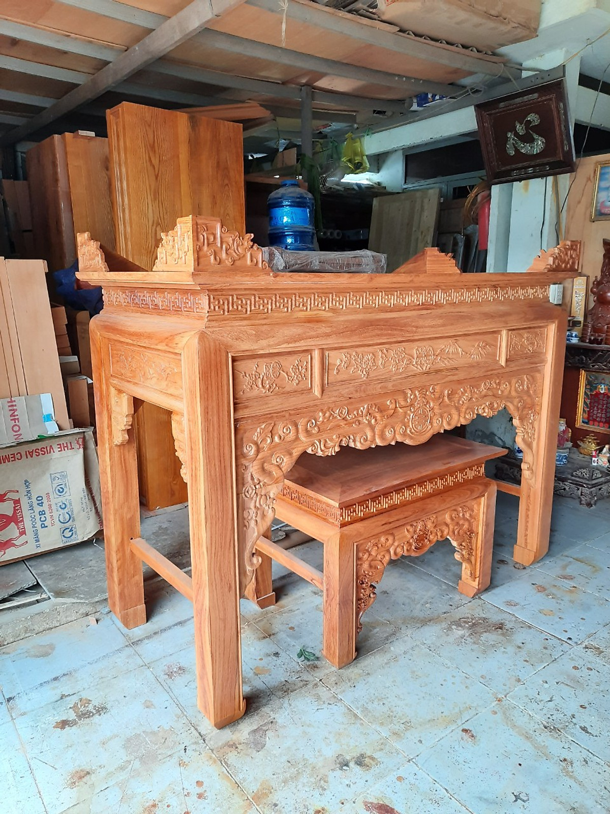 [Trả góp 0%] ÁN THỜ - BÀN THỜ GỖ HUONG ĐỎ ,BÀN THỜ GIA TIÊN GỖ HUONG