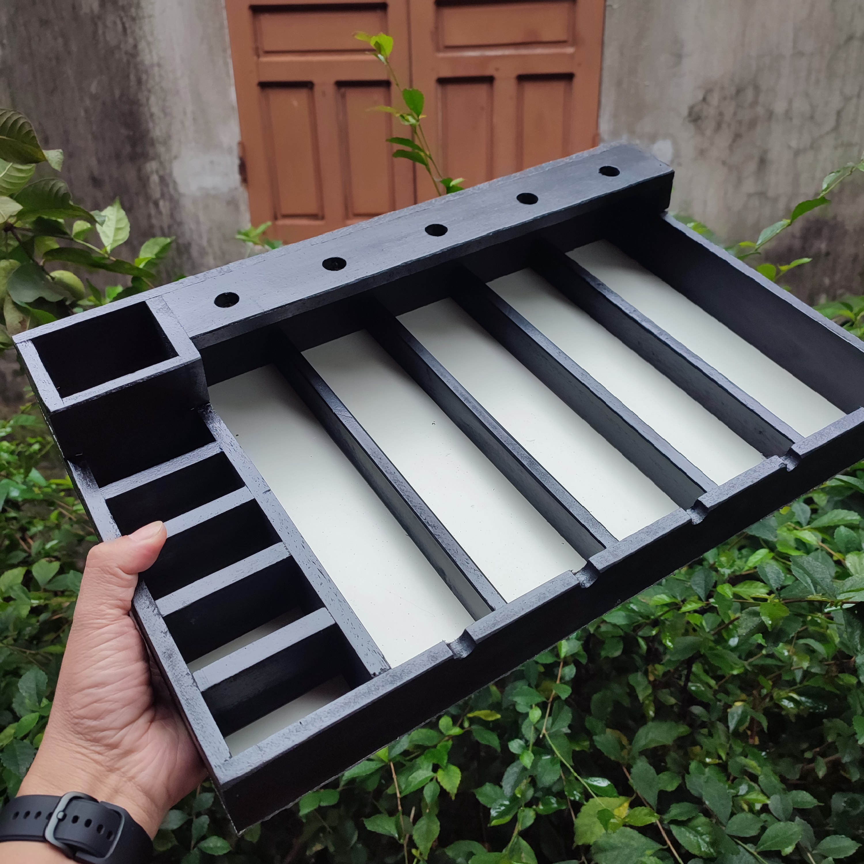Khay đựng tông đơ, khay đựng kéo (Mẫu mới)