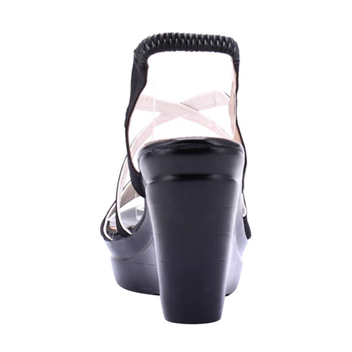 Giày nữ thời trang  đế xuồng màu đen HK7066