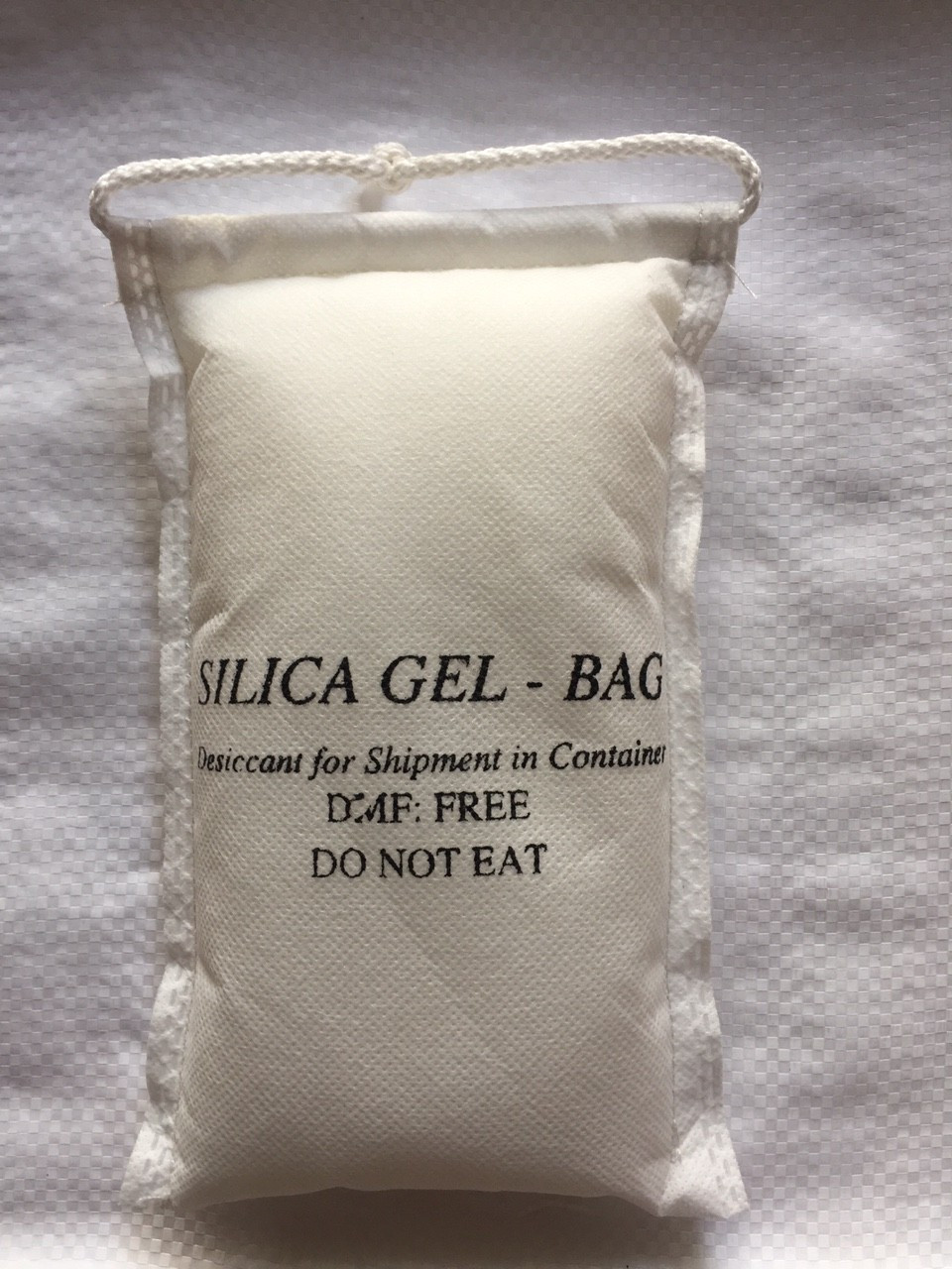 HCM 1 gói Hút ẩm Silicagel 500 gram Túi chống ẩm treo contener Bảo vệ bạc