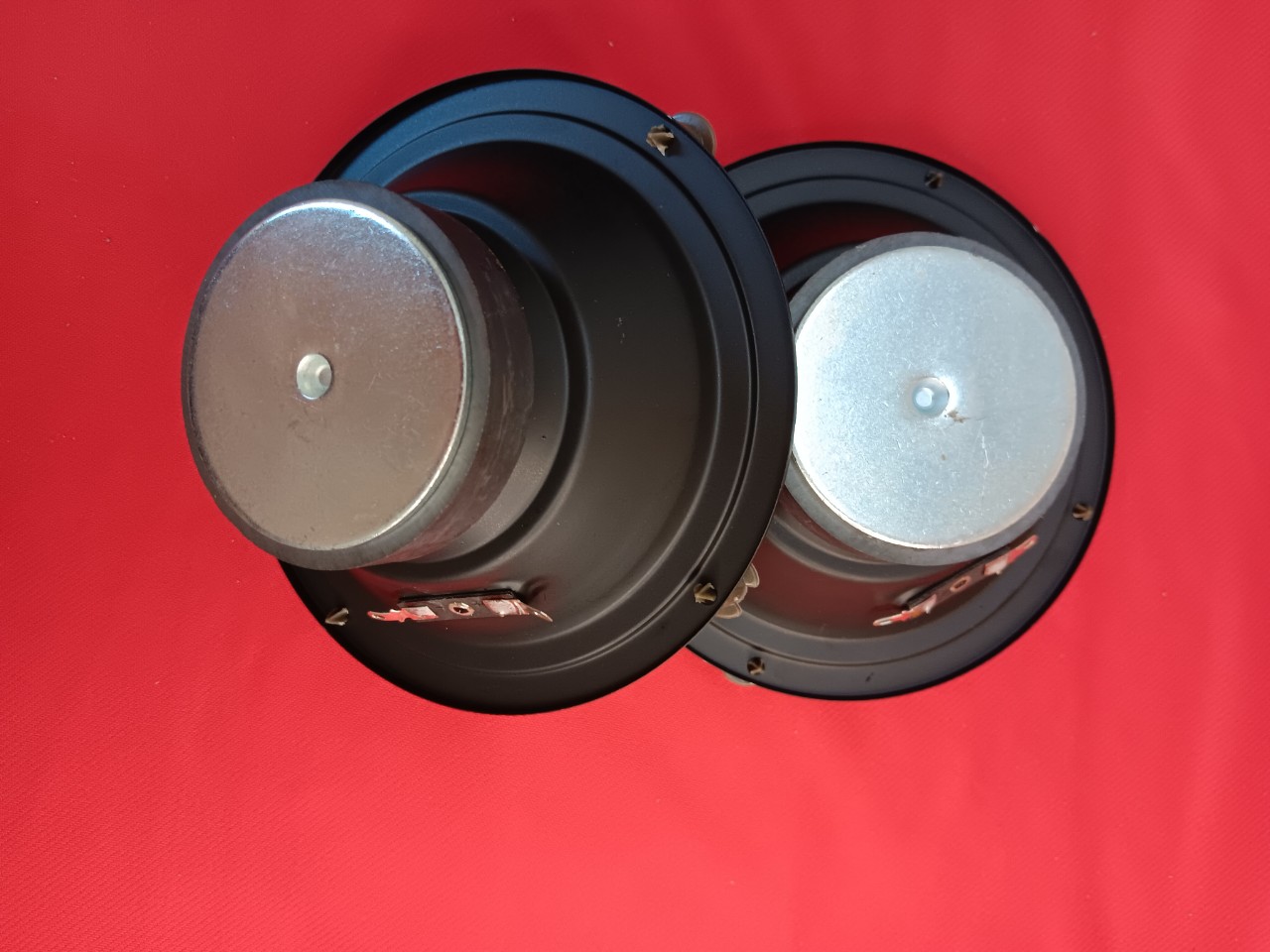 Loa trung 12 từ 70 coi 25 gân mút