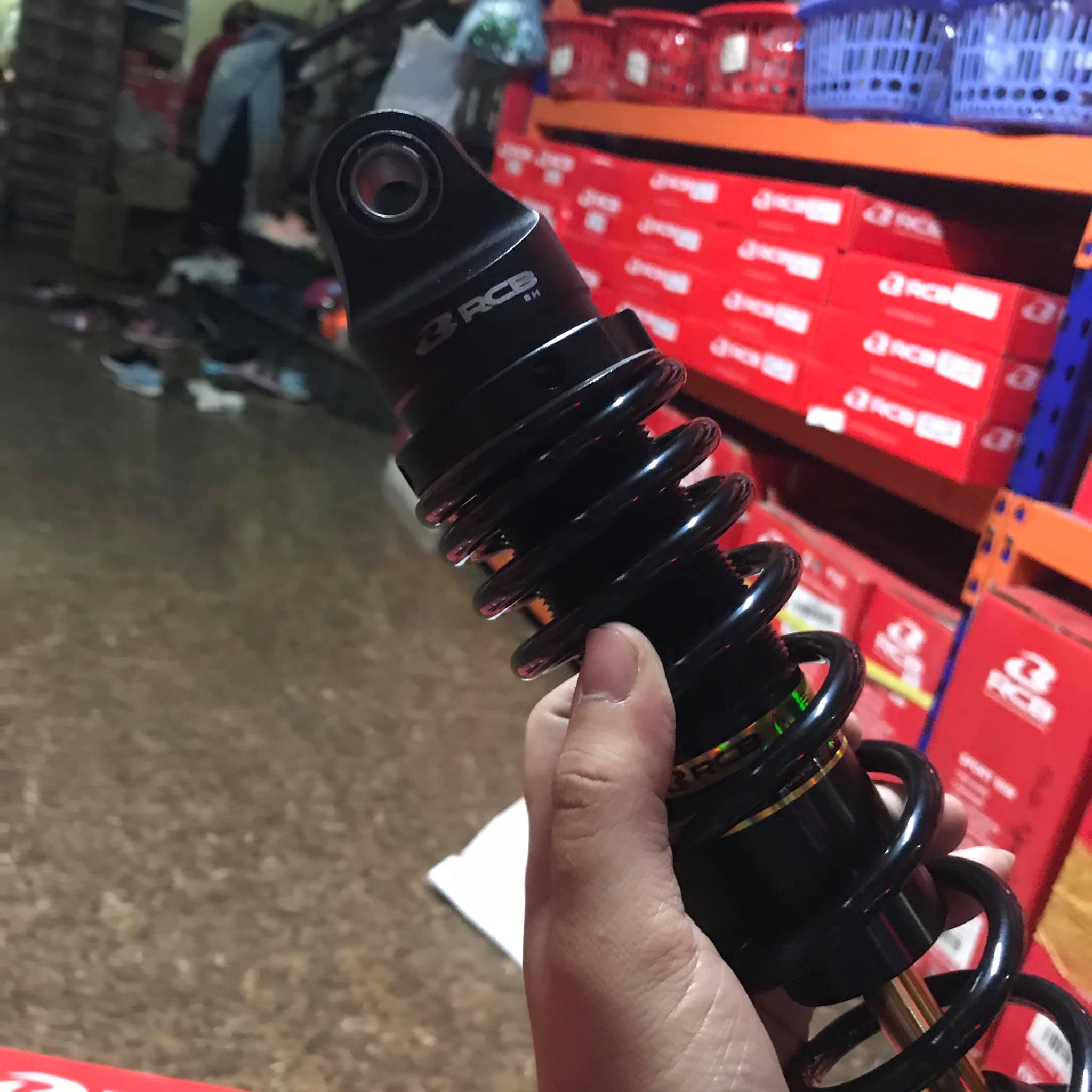 Phuộc sau RCB mẫu C gắn Wave, Dream Black Gold