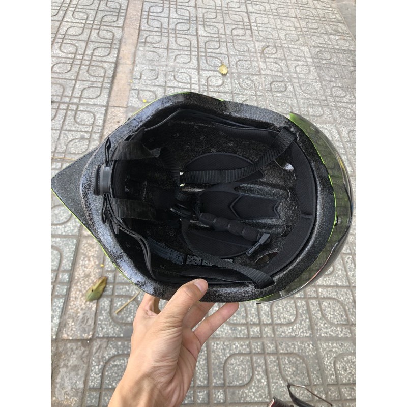 Mũ xe đạp POC 01 tổ ong nhám