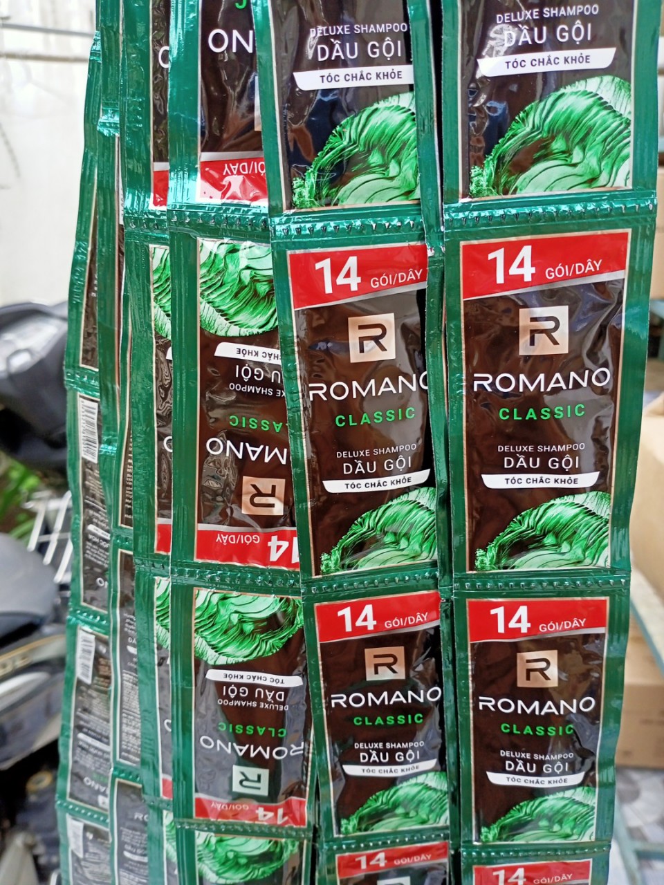[HCM]Set 50 gói dầu gội Romano 5g