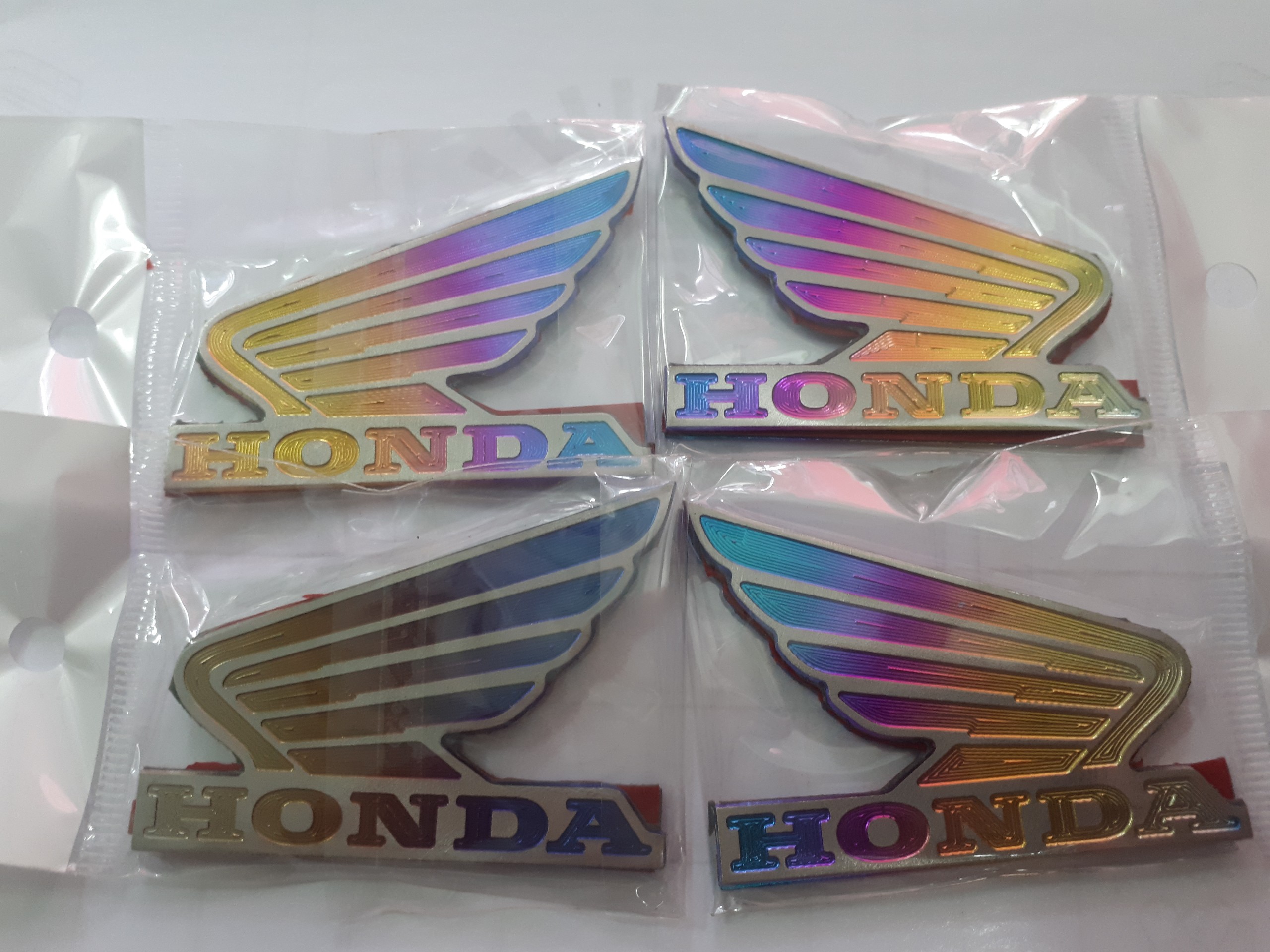 1 Cặp Logo Titan Cánh Chim Honda Giá Rẻ - Kèm Keo 3M Siêu Chắc