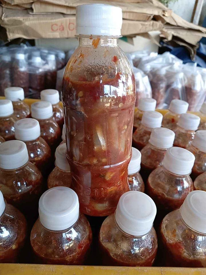 Mắm nêm cá cơm nguyên con (chai 330ml)